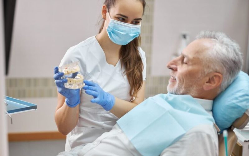 Implantes dentales para personas mayores